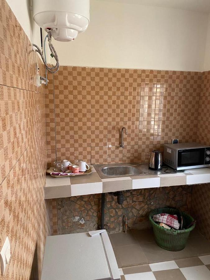 Studio Meuble 1 A Ouakam Comico Dakar Bagian luar foto